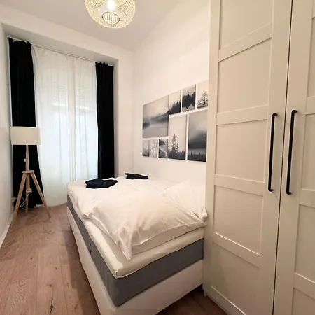 Be In Berlin Apartments At Charlottenburg Castle Экстерьер фото