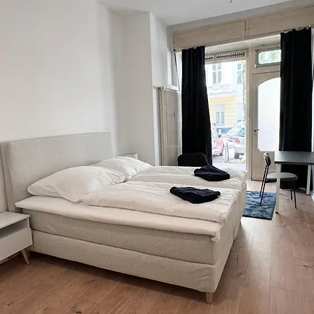 Be In Berlin Apartments At Charlottenburg Castle Экстерьер фото